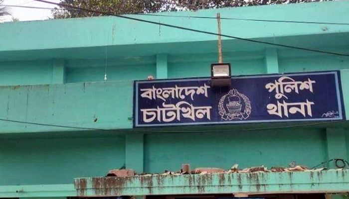 নোয়াখালীতে গৃহবধুকে ধর্ষণের অভিযোগে যুবক গ্রেপ্তার