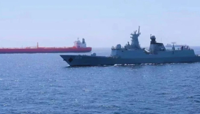 হরমুজ প্রণালীতে পাকিস্তানের ২০ জাহাজ চলাচলের অনুমতি দিল ইরান