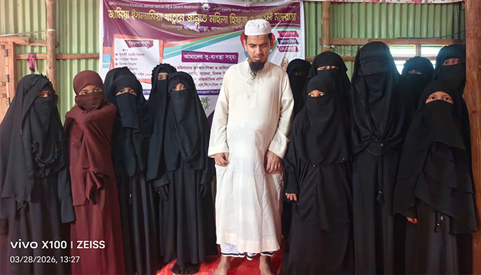 সাপাহারে নারীদের ধর্মীয় শিক্ষার প্রসারে  খাতুনে জান্নাত মহিলা  মাদ্রাসা