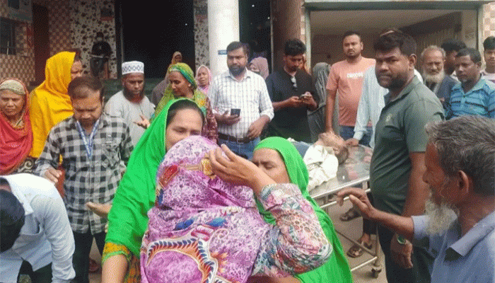 ফুয়েল কার্ড সংগ্রহ করতে এসে ব্যবসায়ীর মৃত্যু