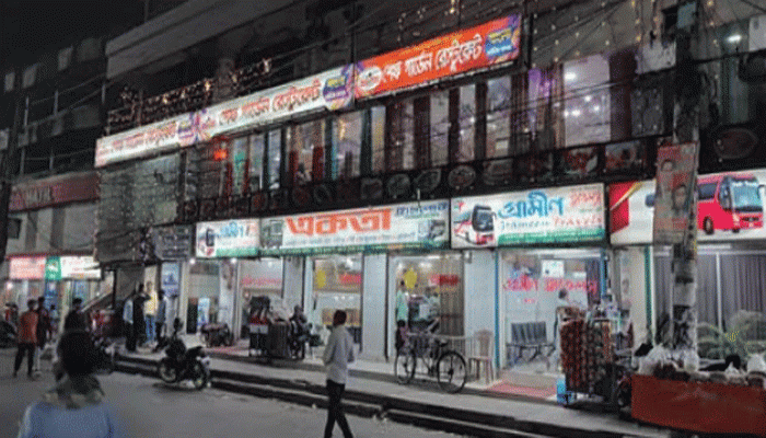 তেলের অজুহাতে বাড়তি ভাড়া, রাজশাহীতে যাত্রীদের ক্ষোভ