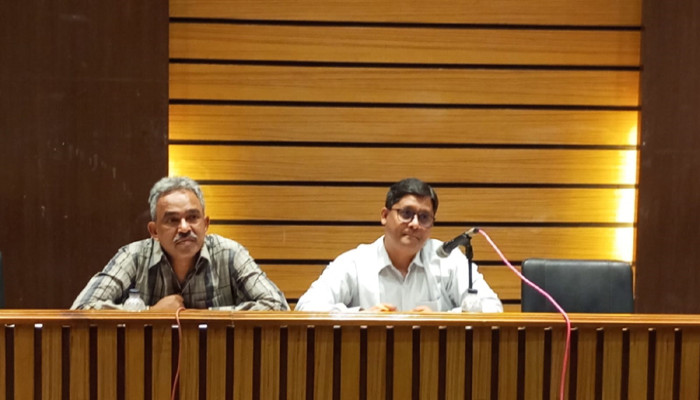 বৃক্ষরোপণ ও পরিচ্ছন্নতা কার্যক্রম জোরদারকরণের রাসিকের ওয়ার্ড সচিবদের সভা অনুষ্ঠিত