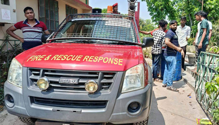 রাজশাহীতে ফায়ার সার্ভিসের তেল কেলেঙ্কারি, ৫ কর্মী প্রত্যাহার