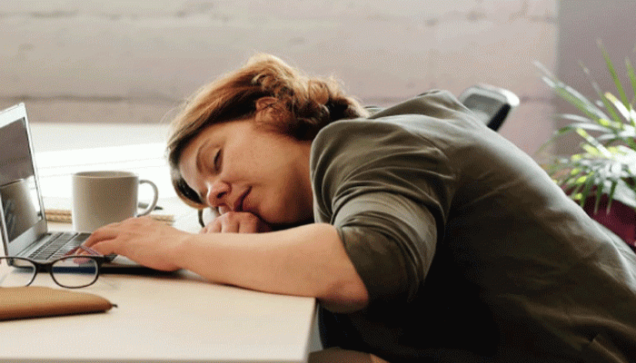 লাঞ্চের পর ঘুম পায়? জানেন এর পেছনে কী কারণ থাকতে পারে?