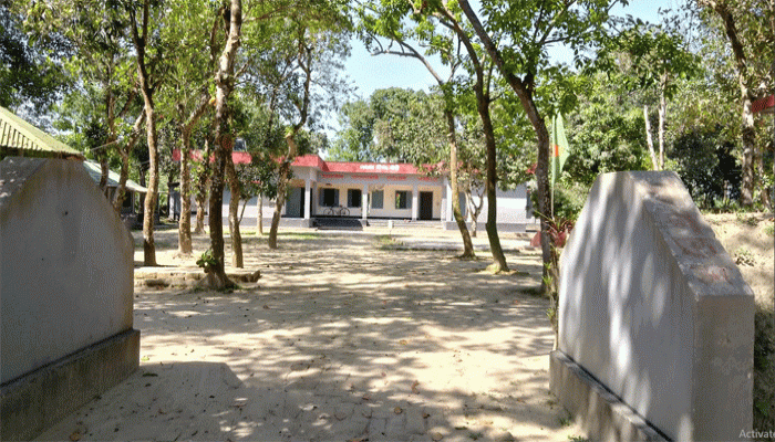 রাণীশংকৈলে কাঁচা রাস্তার দুর্ভোগে সীমান্ত পাহারায় হিমশিম খাচ্ছে বিজিবি