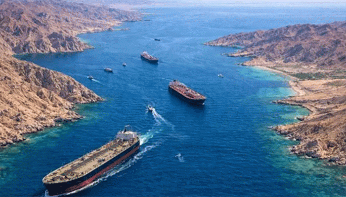 হরমুজ প্রণালি খোলা নিয়ে ইরানের কঠোর অবস্থান, অস্থায়ী যুদ্ধবিরতিতে রাজি নয়