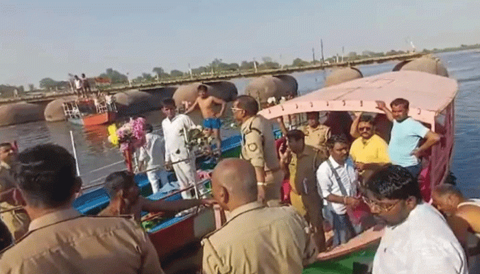 যমুনা নদীতে স্টিমার উল্টে মৃত ৬