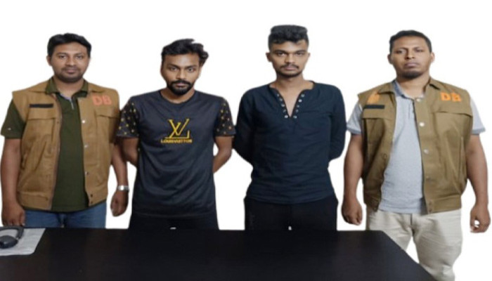 রাজশাহীতে অটোরিক্সা ছিনতাইচেষ্টায় দুইজন গ্রেপ্তার, পলাতক ২