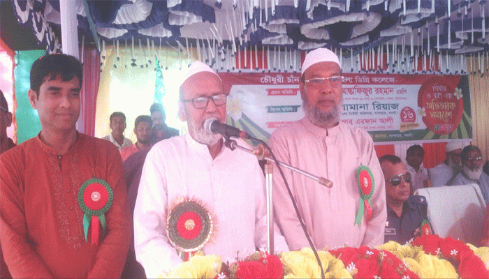 সাপাহার  কলেজের  বিদায় ও বরণ  অনুষ্ঠানে 'এমপি' মোস্তাফিজুরের বক্তব্যে সন্তুষ্টিতে উল্লসিত শিক্ষার্থীরা