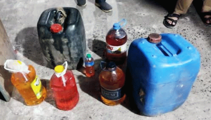 রাজশাহীতে অতিরিক্ত তেল মজুত ও বিক্রি: হাতেনাতে ধরা, জরিমানা