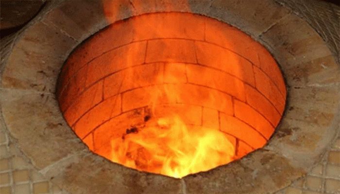 বিয়েবাড়িতে আসা ১১ বছরের শিশুকে উনুনে ‘ফেলে’ দিলেন খাদ্য পরিবেশনকারী