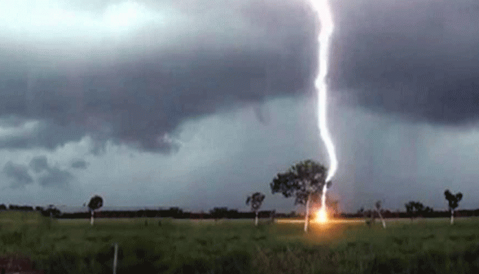 বজ্রপাতে মৃত্যু বাড়ছে হাওড়াঞ্চলে