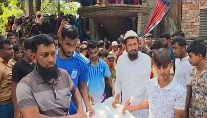 রক্তাক্ত অবস্থায় মায়ের মরদেহের পাশে রাত কাটাল শিশু আবির