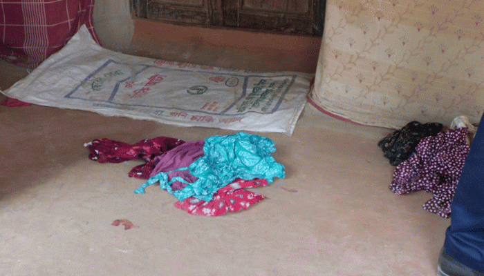 নওগাঁয় চার খুন: ঘরের দেয়ালে লেখা ‘নমির তুই বেঁচে গেলি, এবার তোর পালা’