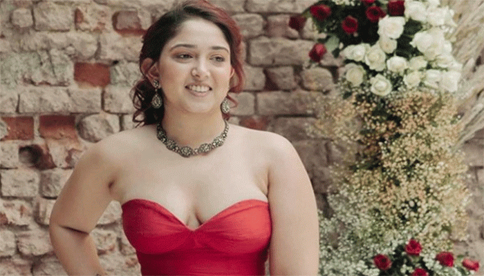 তারকাদের রিল-ছবির নেপথ্য কাহিনি তুলে ধরলেন আমির-কন্যা