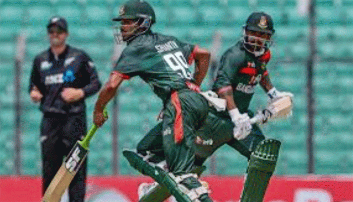 শান্তর সেঞ্চুরি ও লিটনের ফিফটিতে বাংলাদেশের চ্যালেঞ্জিং পুঁজি