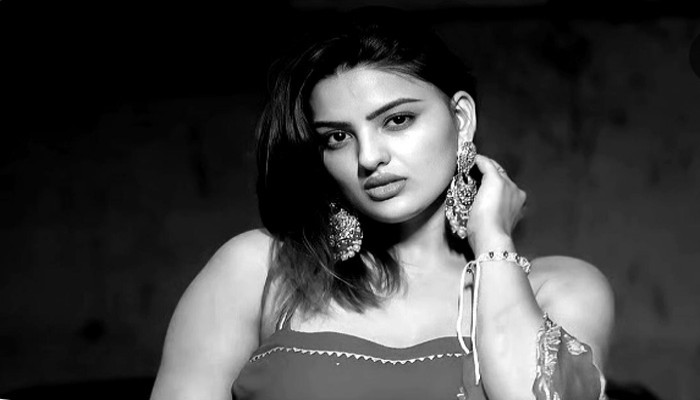 মাত্র ৩০ বছর বয়সে মৃত্যু অভিনেত্রীর, কী হয়েছিল তাঁর?