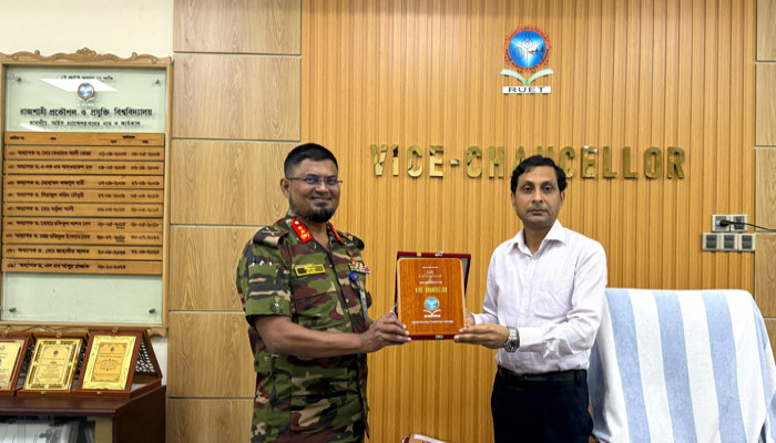 রুয়েটের উপাচার্যের সাথে সৌজন্য সাক্ষাত করলেন পল্লী বিদ্যুতায়ন বোর্ডের চেয়ারম্যান