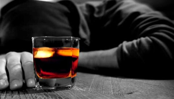 রাজশাহীতে মদ্যপানে অসুস্থ হয়ে কলেজছাত্রের মৃত্যু