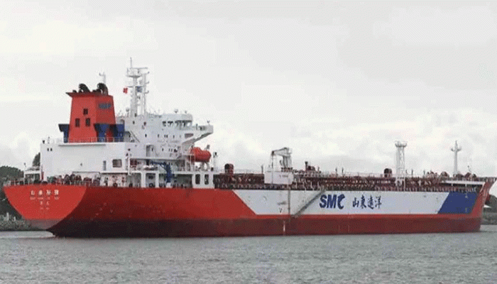 ২৬ হাজার টন অকটেন নিয়ে চট্টগ্রাম বন্দরে পৌঁছেছে জাহাজ