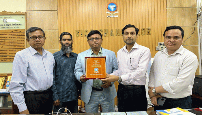 রুয়েটের উপাচার্যের সাথে সৌজন্য সাক্ষাত করলেন নরসিংদী-৫ আসনের এমপি আশরাফ উদ্দিন