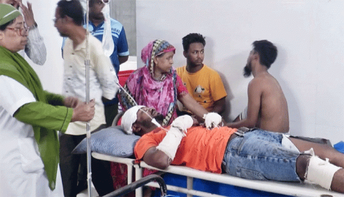 নারায়ণগঞ্জে অভিযানে হামলা, র‍্যাবের ৩ সদস্যকে কুপিয়ে জখম