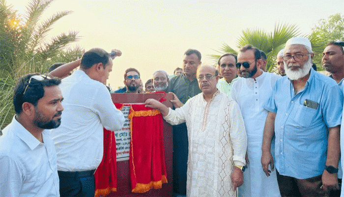 রাণীনগরে একাধিক রাস্তার এইচবিবি করণের উদ্বোধন