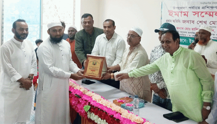 রাণীনগরে প্রশিক্ষণ প্রাপ্ত ইমাম সম্মেলন