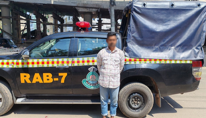 টাঙ্গাইলের হত্যা মামলার পলাতক আসামি রাব্বি গ্রেফতার