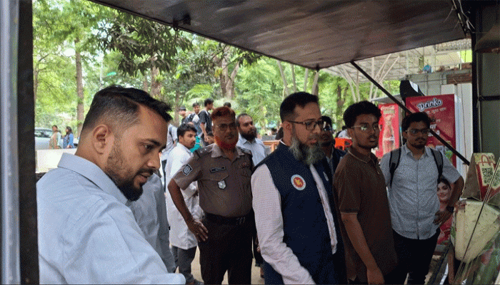 রুয়েটে খাদ্য নিরাপত্তায় কড়াকড়ি: অভিযানে জরিমানা ৫ প্রতিষ্ঠানে, জব্দ বাসি খাবার ও ক্ষতিকর উপকরণ