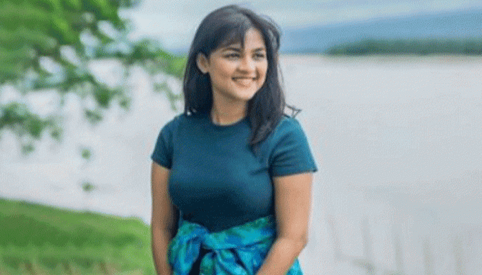 নিজেকে মানবিক মানুষ বলতেই পছন্দ করি: সাদিয়া আয়মান