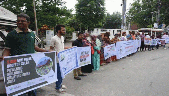 সরকারি ভবনের ছাদে ৫ হাজার মেগাওয়াট রুফটপ সোলার স্থাপনের দাবি