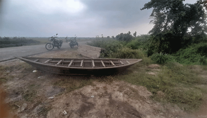 আত্রাইয়ে মহাসড়কে গণডাকাতি: অস্ত্রের মুখে জিম্মি করে লুটপাট