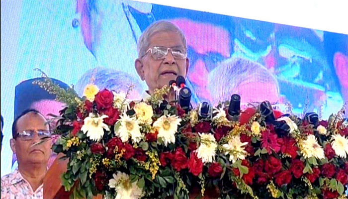 “জামায়াতকে জনগণ কখনো ক্ষমতায় আনবে না”—ঠাকুরগাঁওয়ে মির্জা ফখরুলের কড়া বার্তা, বিমানবন্দর চালুর আশ্বাসে নতুন আশা