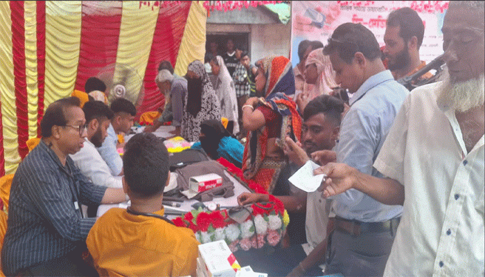 নোয়াখালীতে ডায়াবেটিস সচেতনতায় ফ্রি মেডিকেল ক্যাম্প