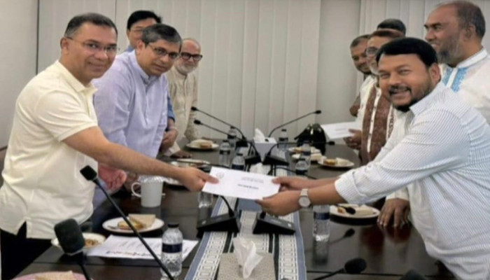 রাসিকের পরিচ্ছন্নতা কর্মীদের জন্য আর্থিক সহায়তা দিলেন প্রধানমন্ত্রী