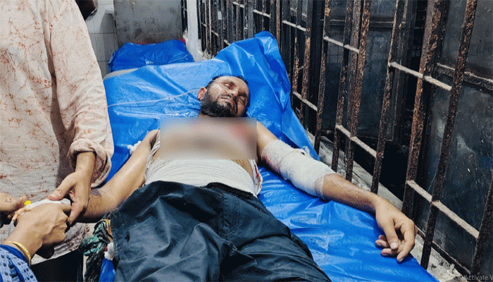 রাণীনগরে পারিবারিক কলহের জেরে যুবককে কুপিয়ে জখম
