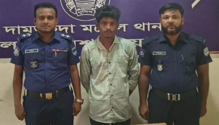 ৭১ বছর বয়সী বৃদ্ধাকে ধর্ষণের অভিযোগে যুবক গ্রেপ্তার