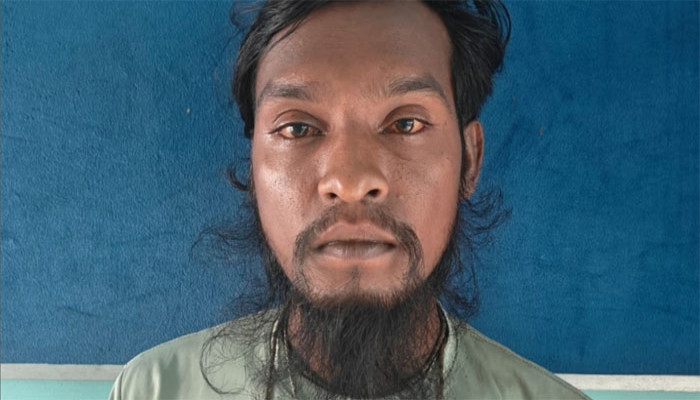 মহাদেবপুরে ১৪ বছর বয়সী কিশোরীকে ধর্ষণের অভিযোগে যুবক গ্রেপ্তার