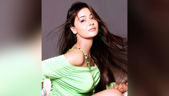 ভিন্‌ধর্মে বিয়ে নিয়ে সমালোচনার মাঝেই ইদে প্রাণিহত্যা বন্ধের আর্জি সারা খানের