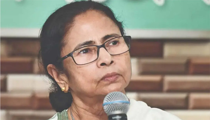 মমতার ডাকেও এলেন না দলের বেশিরভাগ বিধায়ক, কালীঘাটে স্থগিত তৃণমূলের বৈঠক