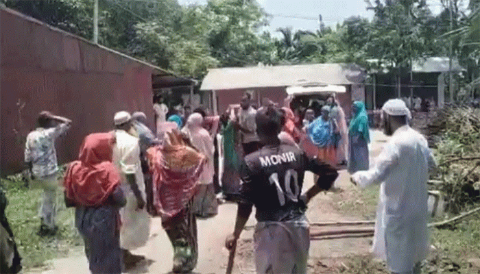 সিংড়ায় সড়ক দুর্ঘটনায় মামাত-ফুপাত ৩ ভাইয়ের মৃত্যু