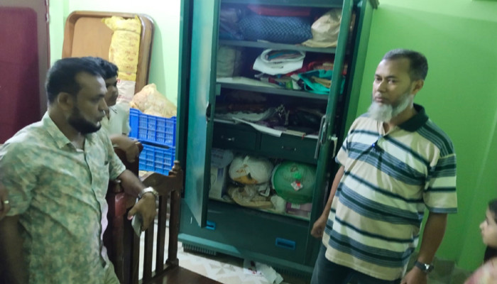 নোয়াখালীতে চার ফ্ল্যাটে দুর্ধর্ষ চুরি, ২৫ ভরি স্বর্ণসহ ১০ লাখ টাকা লুট