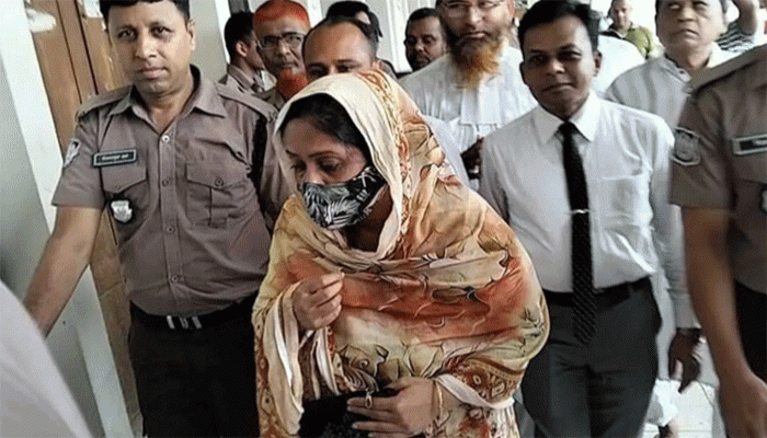 স্বপ্নাকে বারবার বললাম, বইন দরজাটা খোল কিন্তু খোলে নাই