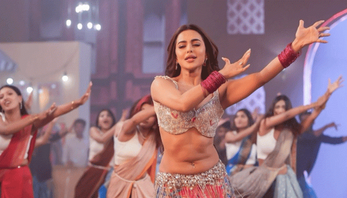 মোহনীয় সাজের নেপথ্যের গল্প বললেন ফারিয়া