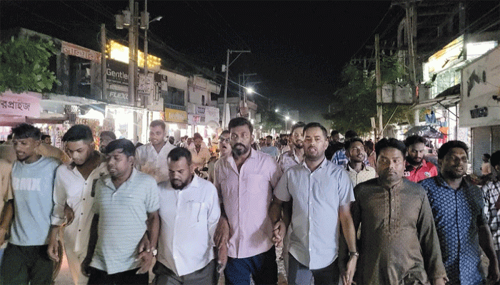 রাণীশংকৈলের কৃতি সন্তান কামাল আনোয়ার যুবদলের কেন্দ্রীয় সহ-সভাপতি, এলাকায় আনন্দ মিছিল ও মিষ্টি বিতরণ