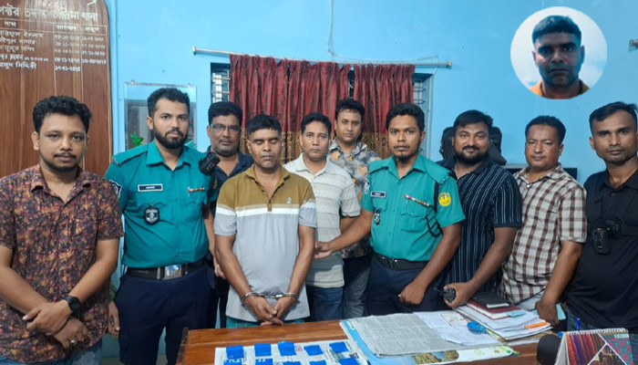 নগরীর চন্দ্রিমায় চিকিৎসকের বাড়ির কেয়ারটেকার গ্রেফতার, ২ হাজারের বেশি ইয়াবা উদ্ধার