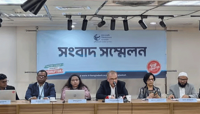 সরকারের প্রথম ১০০ দিনে ৬০৫ হত্যাকাণ্ড, ২০৯ ধর্ষণের ঘটনা: টিআইবি