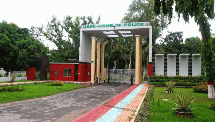 পুলিশ একাডেমিতে প্রশিক্ষণ চলাকালে এসআইর মৃত্যু