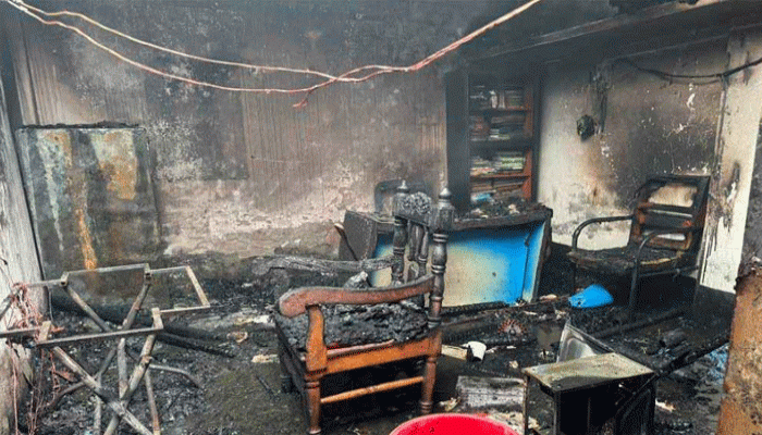 সিরাজগঞ্জে আগুনে পুড়ল কোটি টাকার সম্পদ